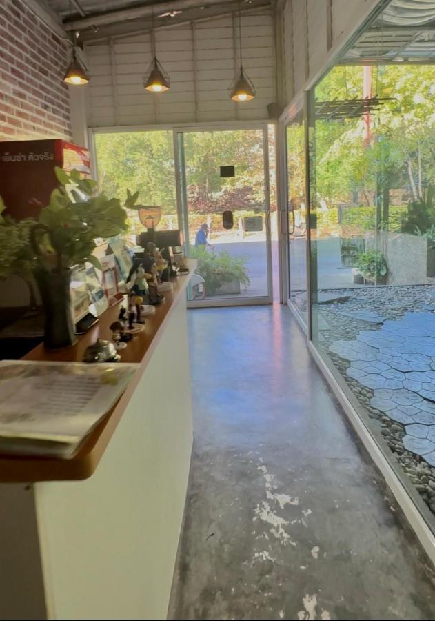 Une Jai Place เรือนอุ่นใจ Phimai Εξωτερικό φωτογραφία