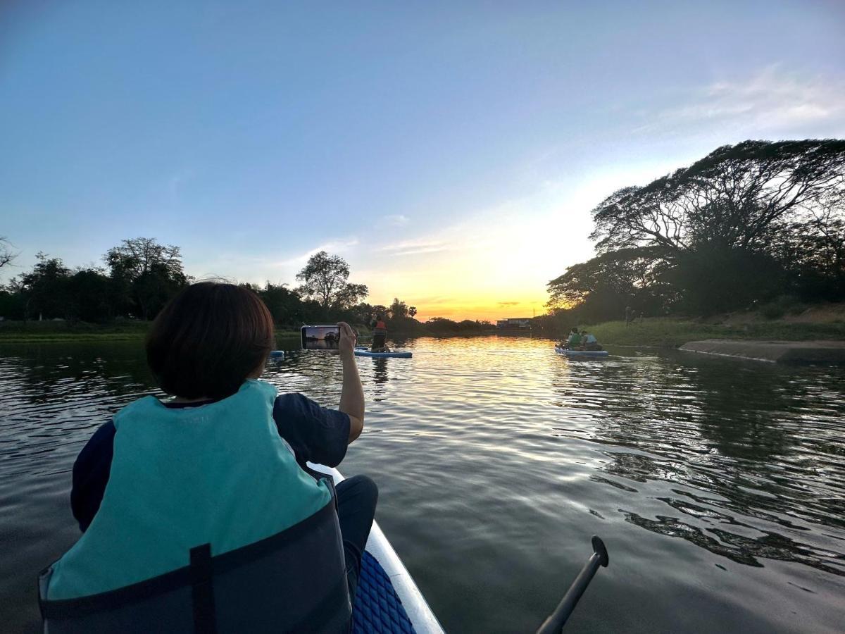 Une Jai Place เรือนอุ่นใจ Phimai Εξωτερικό φωτογραφία
