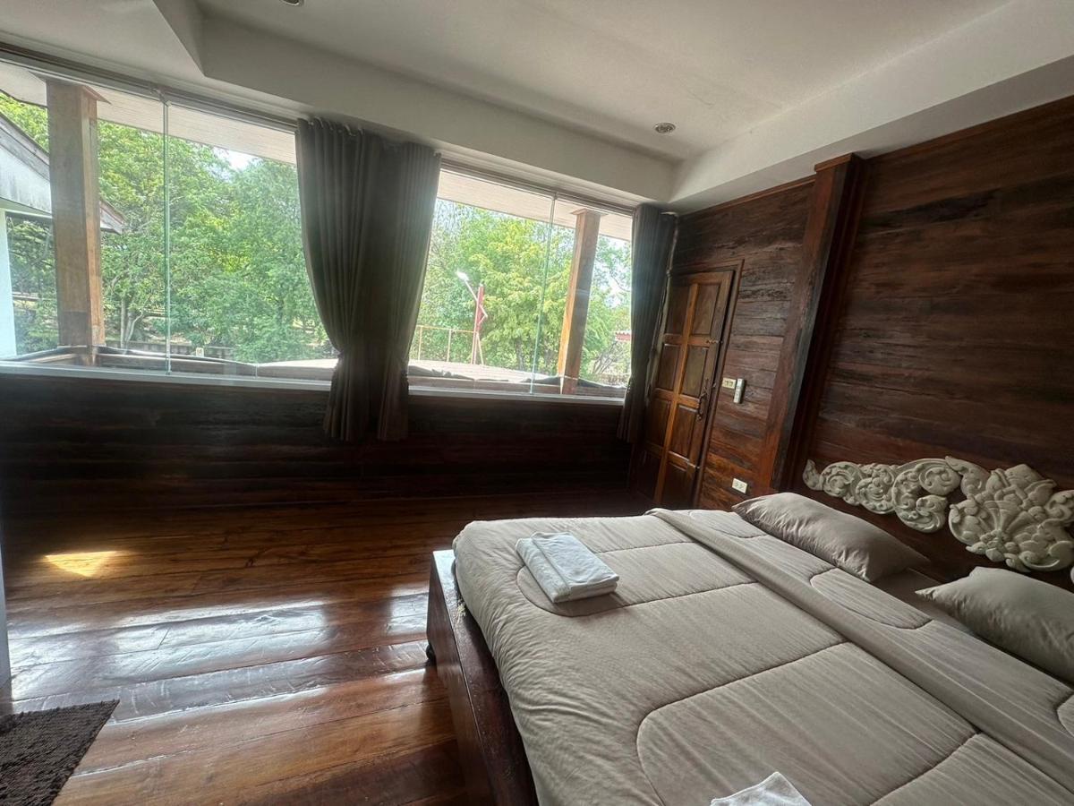 Une Jai Place เรือนอุ่นใจ Phimai Εξωτερικό φωτογραφία